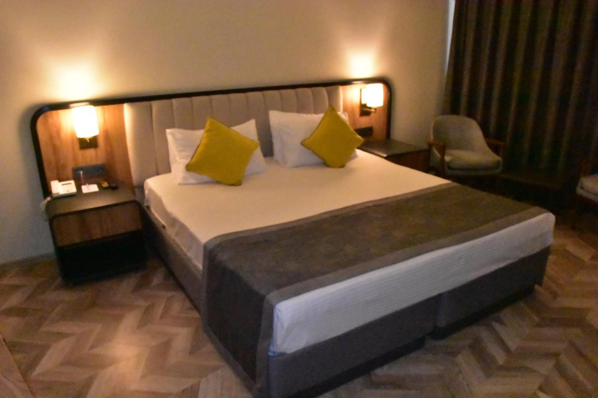 Uk Ankara Hotel Eksteriør bilde