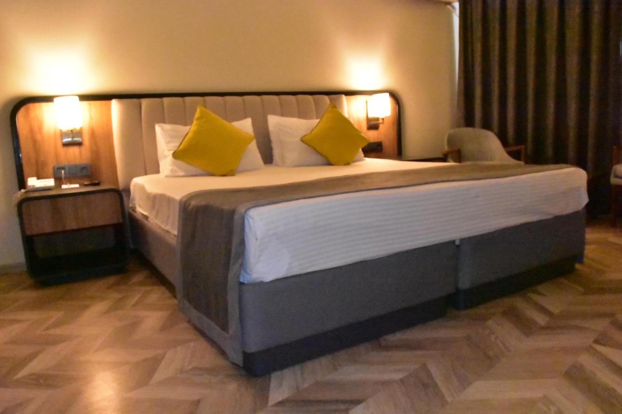 Uk Ankara Hotel Eksteriør bilde